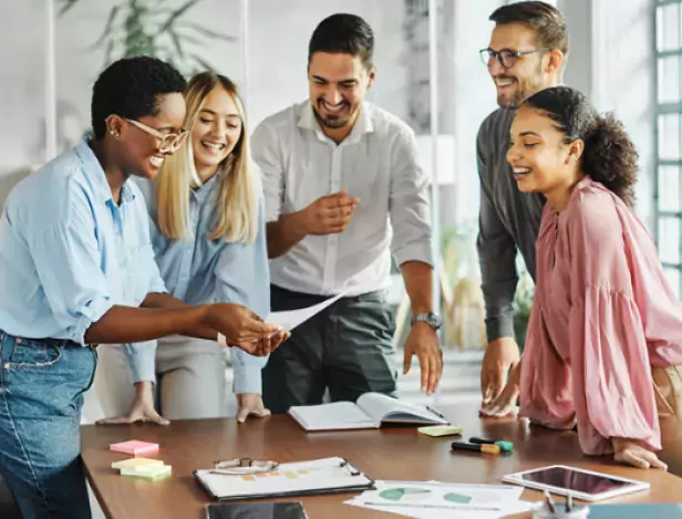 Quels-Débouchés-Après-un-Bachelor-en-Commerce-et-Marketing